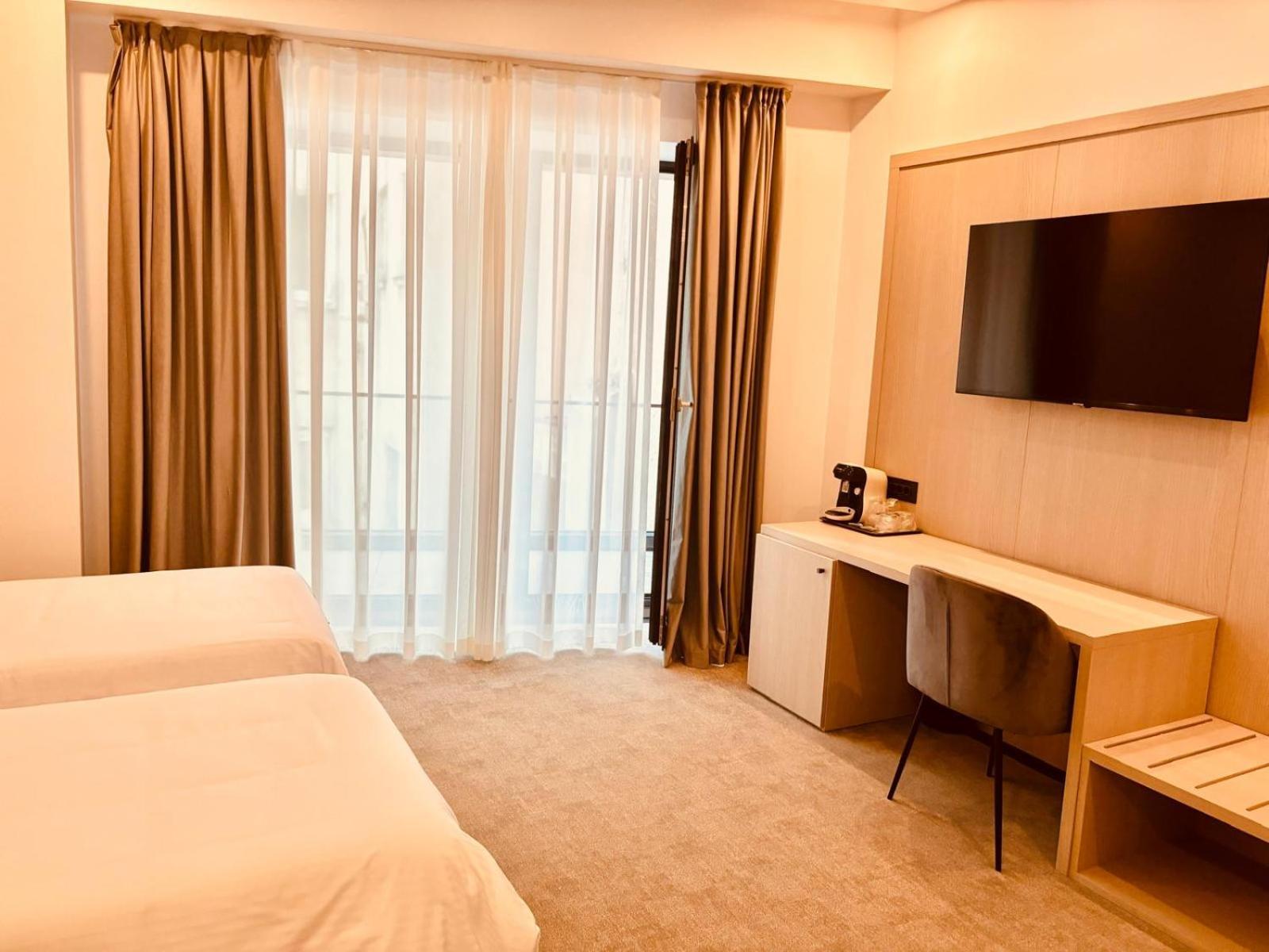 Cm111Apparthotel Bukarest Exteriör bild