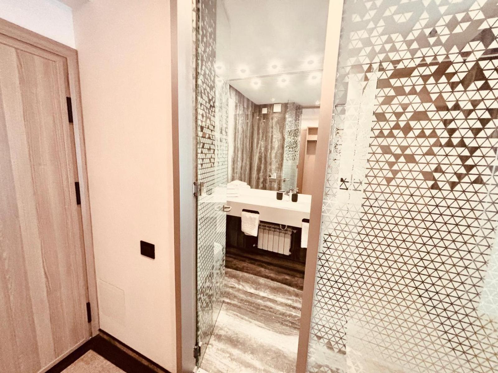 Cm111Apparthotel Bukarest Exteriör bild