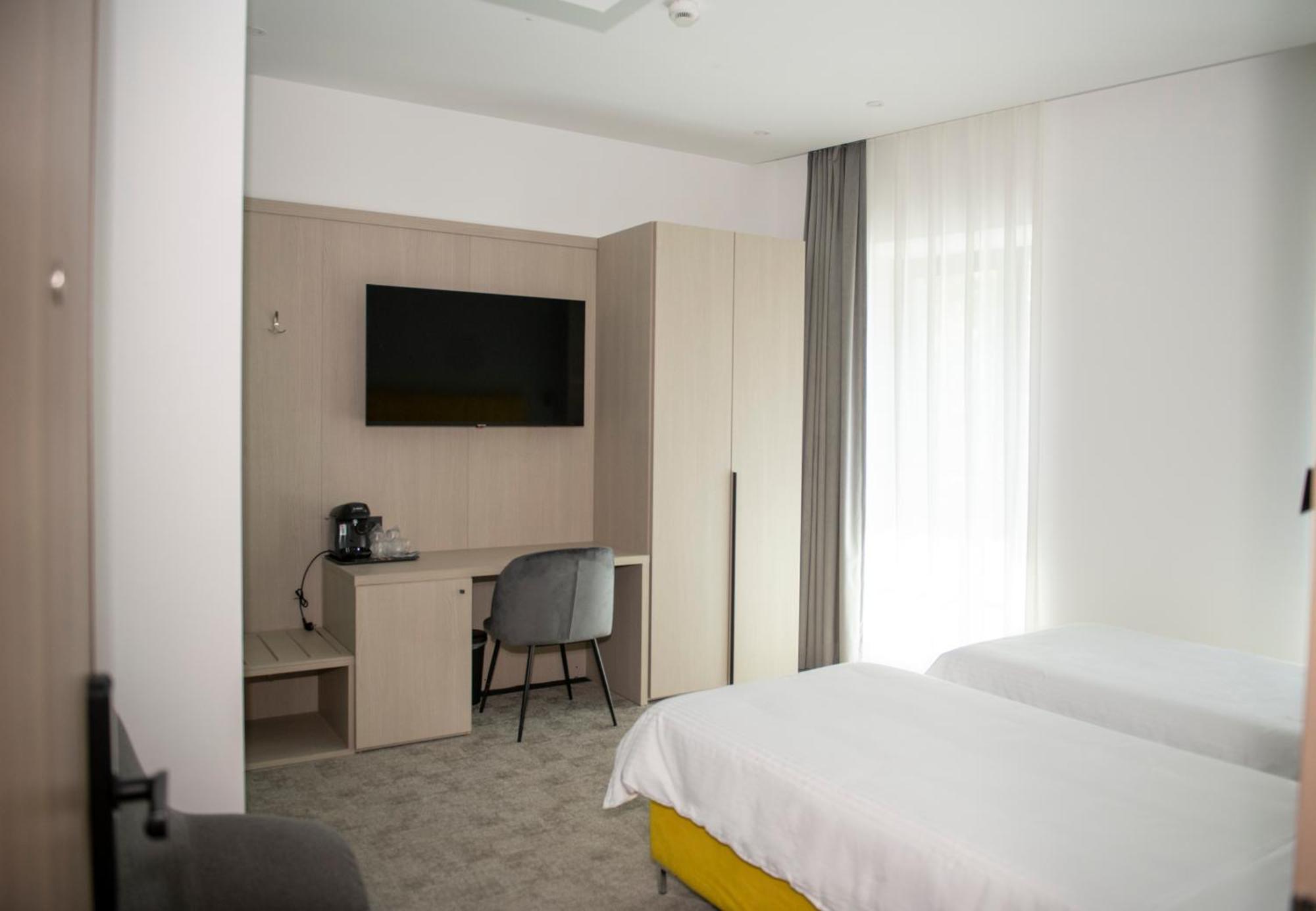 Cm111Apparthotel Bukarest Exteriör bild